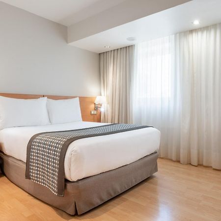 Hotel Exe Puerta San Pedro Lugo Exteriér fotografie