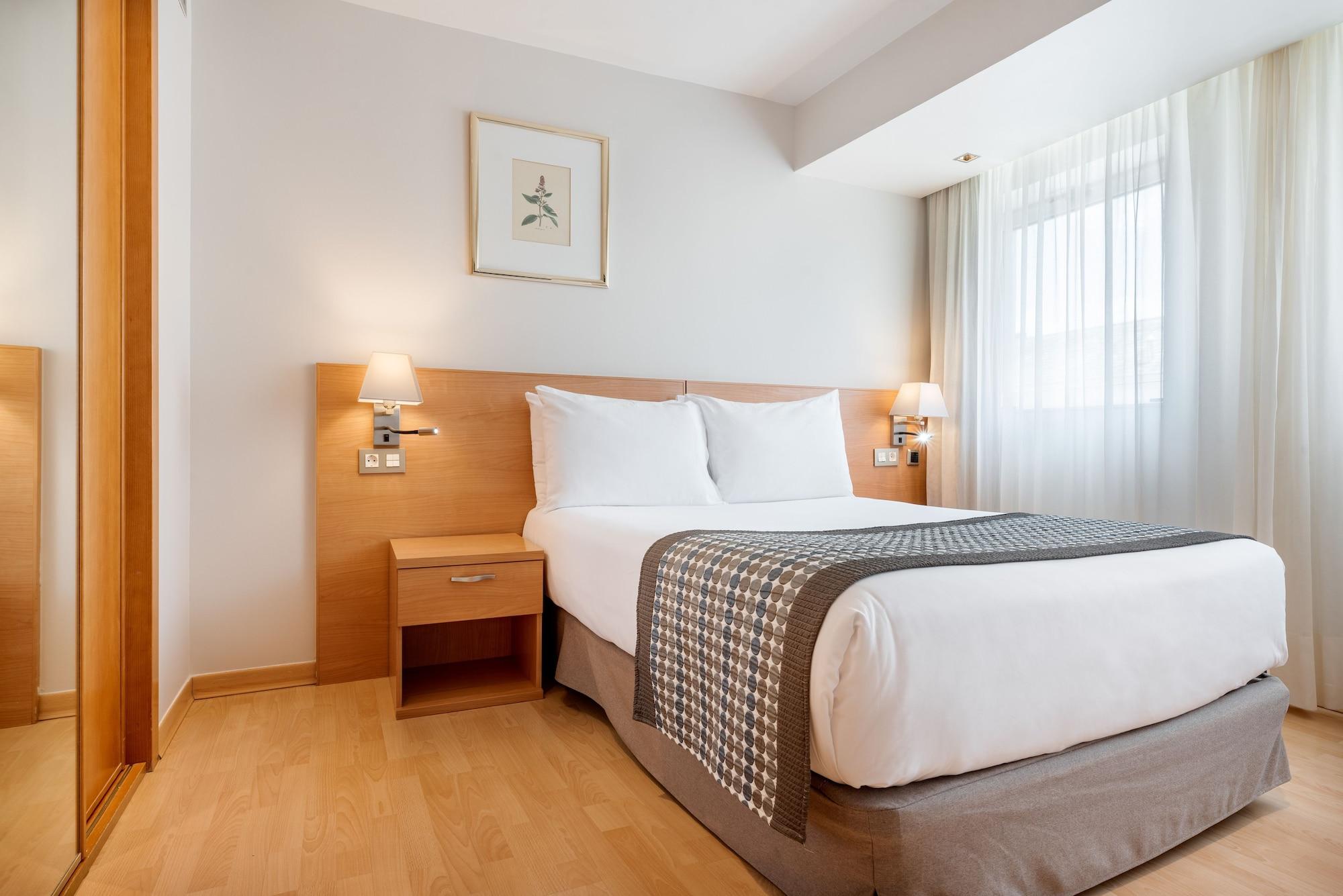 Hotel Exe Puerta San Pedro Lugo Exteriér fotografie