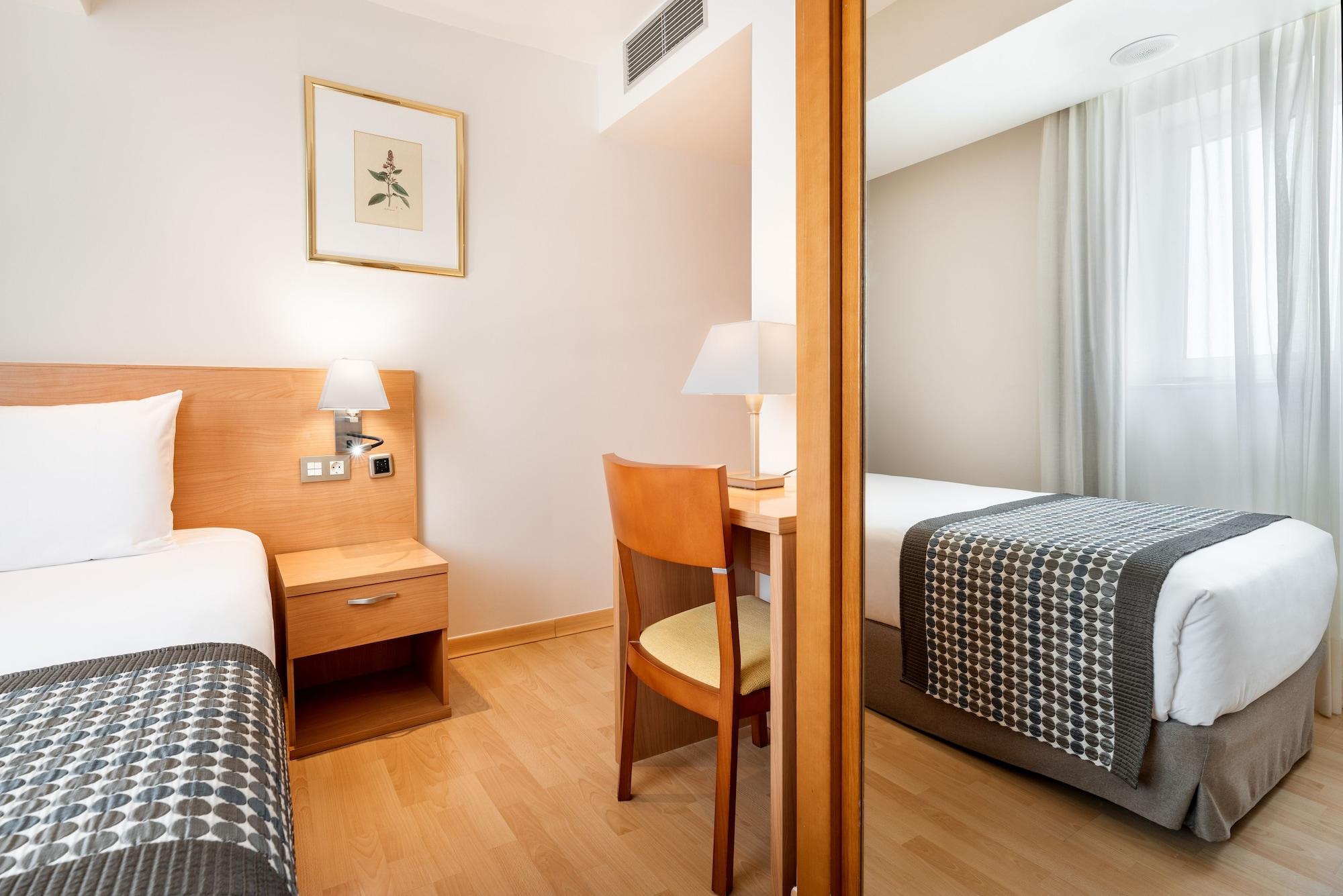 Hotel Exe Puerta San Pedro Lugo Exteriér fotografie