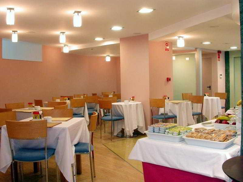 Hotel Exe Puerta San Pedro Lugo Restaurace fotografie