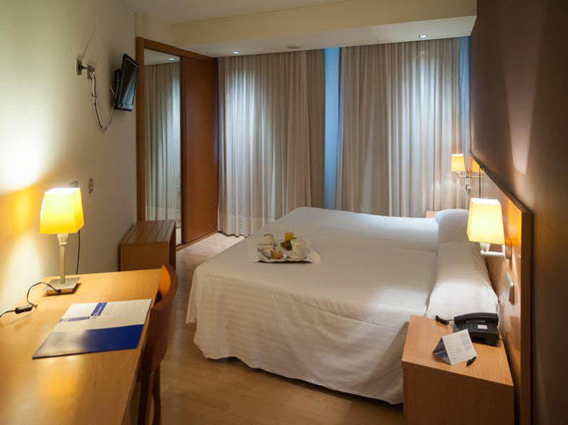 Hotel Exe Puerta San Pedro Lugo Exteriér fotografie